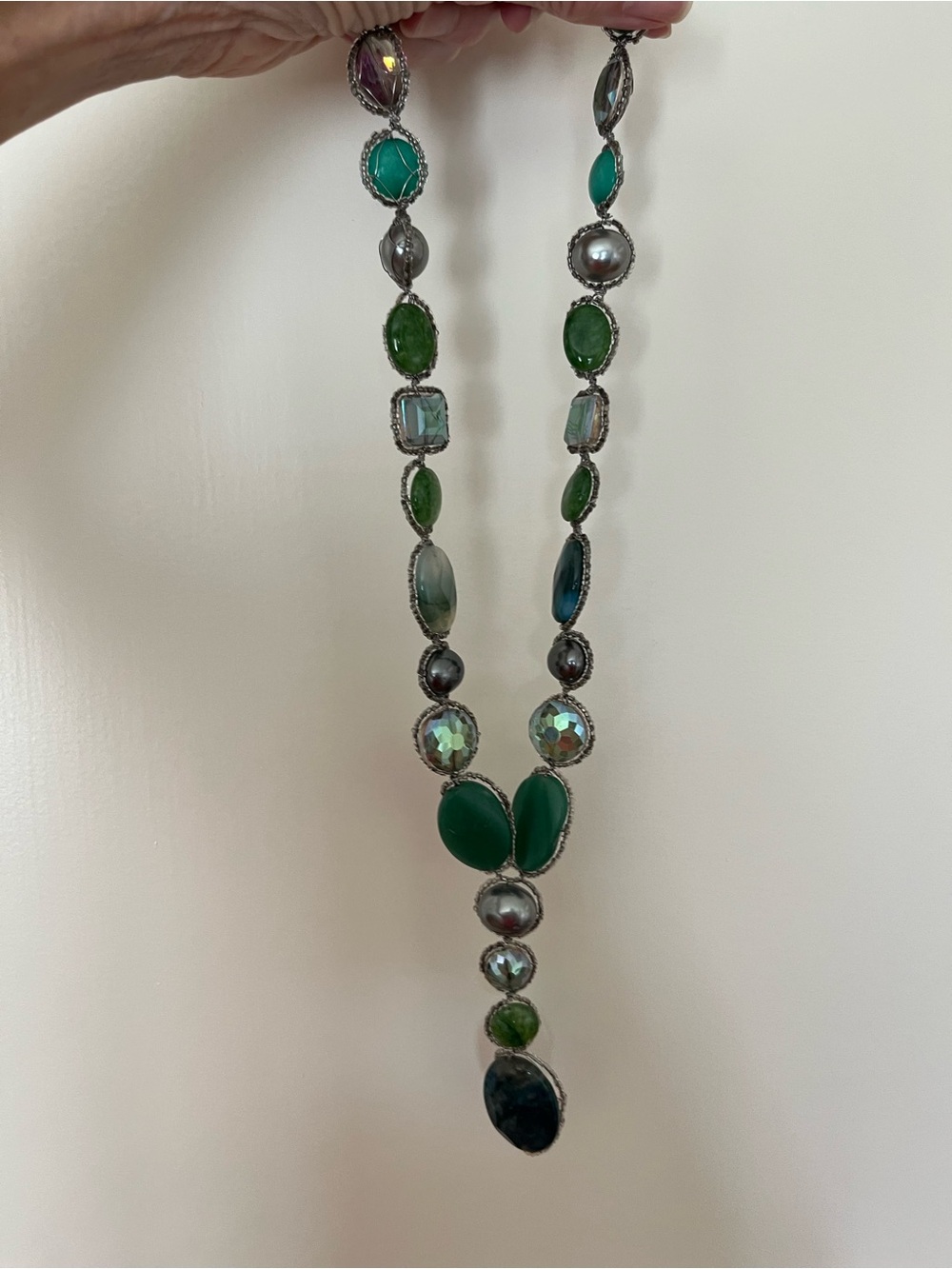 Beautiful green and silver tone beaded necklace